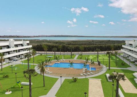 Appartement met 3 slaapkamers en 2 badkamers in Guardamar del Segura, Alicante