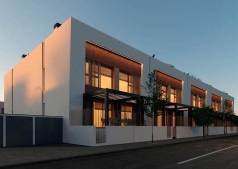 Stadswoning met 3 slaapkamers en 3 badkamers in Dolores, Alicante