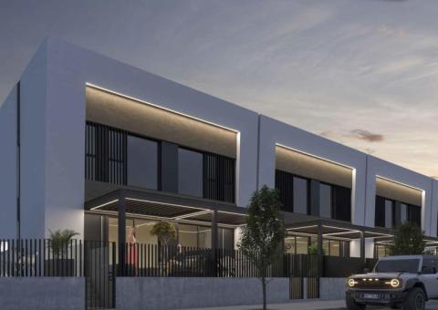 Stadswoning met 2 slaapkamers en 3 badkamers in Dolores, Alicante