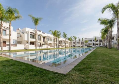 Appartement met 2 slaapkamers en 2 badkamers in Torrevieja, Alicante