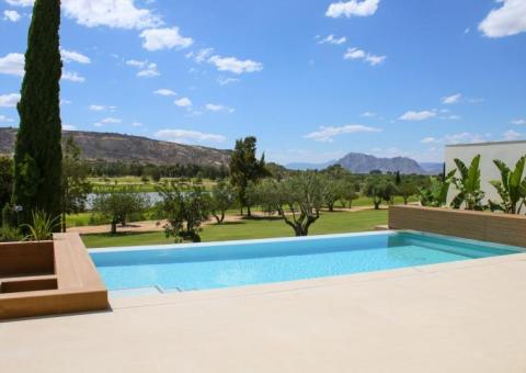 Villa met 3 slaapkamers en 3 badkamers in Algorfa, Alicante